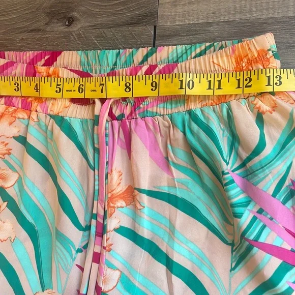 Floral,tropical wide,flare leg pants, multi colored, X-Small - Picture 5 of 10